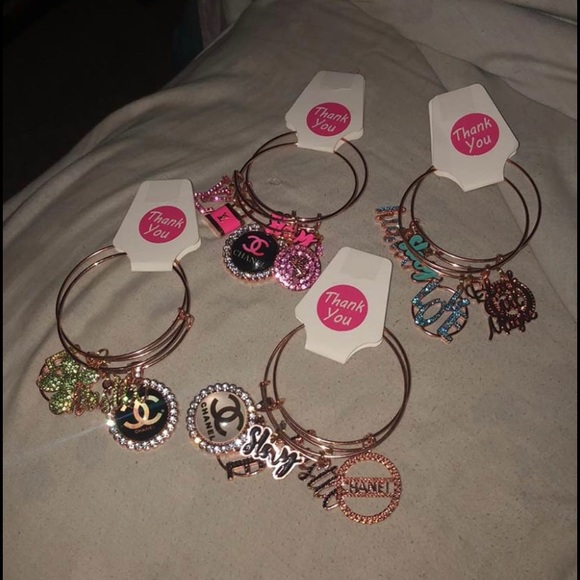 Designer bangles - Picture 3 of 16